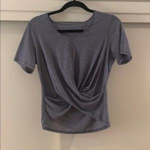 Lululemon twist cropped front gray tee